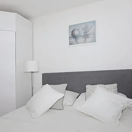 Apartment Pleasant